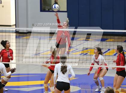 Thumbnail 3 in Cabot @ Lakeside photogallery.