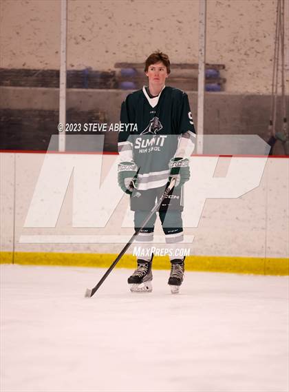Thumbnail 2 in Summit @ Kent Denver (CHSAA 4A First Round) photogallery.
