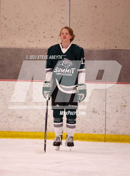 Thumbnail 2 in Summit @ Kent Denver (CHSAA 4A First Round) photogallery.