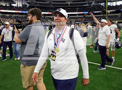 Thumbnail 1 in Smithson Valley @ Highland Park (UIL 5A Football Division I Final Medal Ceremony) photogallery.