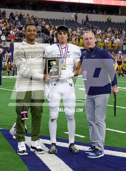 Thumbnail 1 in Smithson Valley @ Highland Park (UIL 5A Football Division I Final Medal Ceremony) photogallery.
