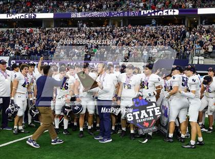 Thumbnail 1 in Smithson Valley @ Highland Park (UIL 5A Football Division I Final Medal Ceremony) photogallery.