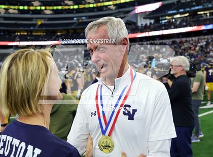 Thumbnail 3 in Smithson Valley @ Highland Park (UIL 5A Football Division I Final Medal Ceremony) photogallery.