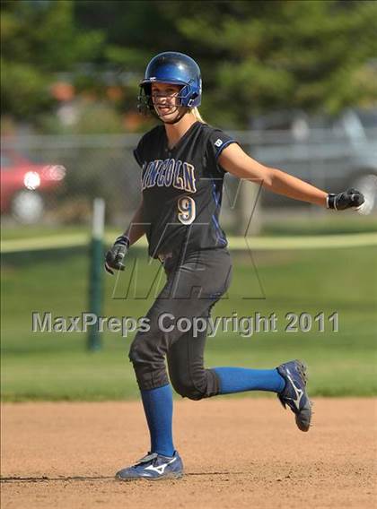 Thumbnail 3 in Lincoln vs. Pioneer (CIF SJS D3 Playoffs) photogallery.