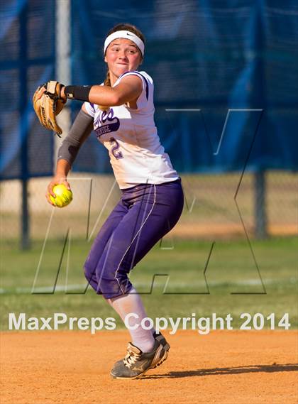 Thumbnail 2 in Boerne-Champion @ Brackenridge (UIL 4A Bi-District Playoff) photogallery.