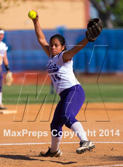 Thumbnail 1 in Boerne-Champion @ Brackenridge (UIL 4A Bi-District Playoff) photogallery.