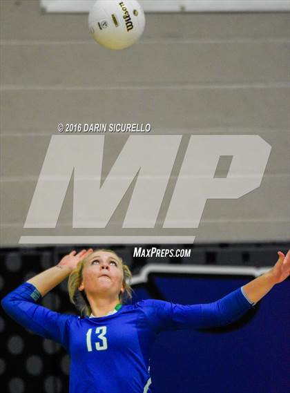 Thumbnail 3 in Xavier College Prep vs. Corona del Sol (AIA Division 6 Semifinal Playoff) photogallery.