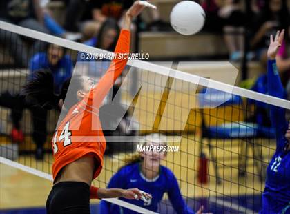 Thumbnail 3 in Xavier College Prep vs. Corona del Sol (AIA Division 6 Semifinal Playoff) photogallery.