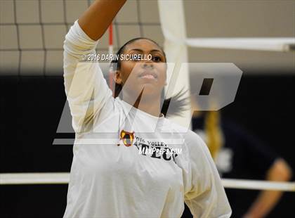 Thumbnail 2 in Xavier College Prep vs. Corona del Sol (AIA Division 6 Semifinal Playoff) photogallery.