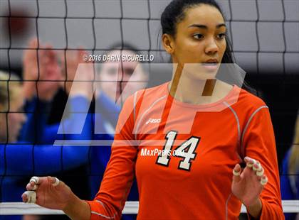 Thumbnail 2 in Xavier College Prep vs. Corona del Sol (AIA Division 6 Semifinal Playoff) photogallery.