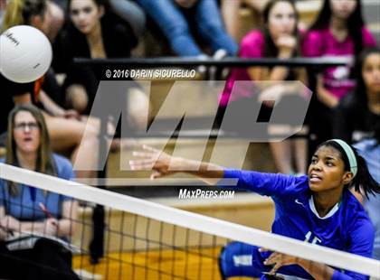 Thumbnail 3 in Xavier College Prep vs. Corona del Sol (AIA Division 6 Semifinal Playoff) photogallery.