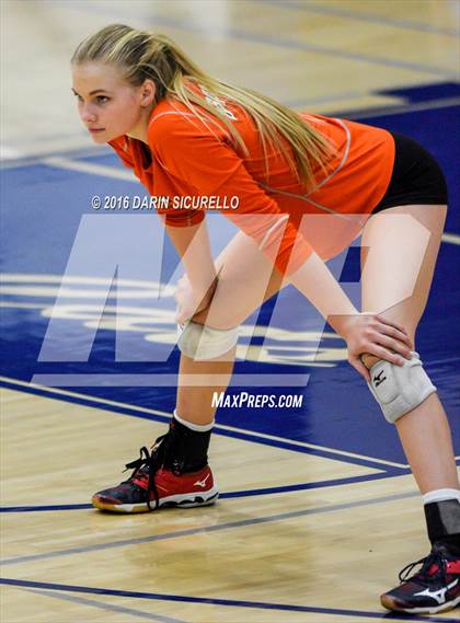 Thumbnail 3 in Xavier College Prep vs. Corona del Sol (AIA Division 6 Semifinal Playoff) photogallery.