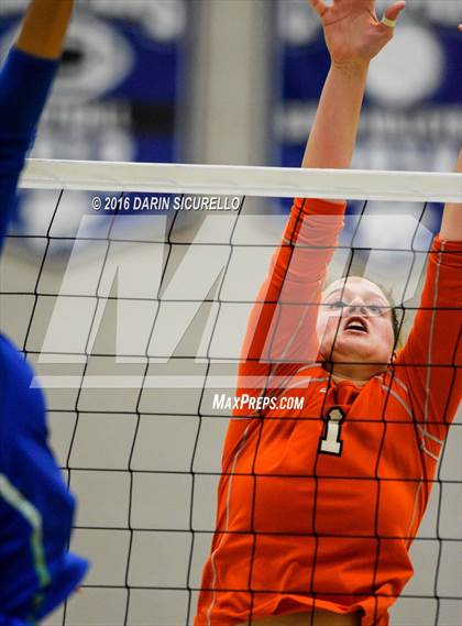 Thumbnail 2 in Xavier College Prep vs. Corona del Sol (AIA Division 6 Semifinal Playoff) photogallery.