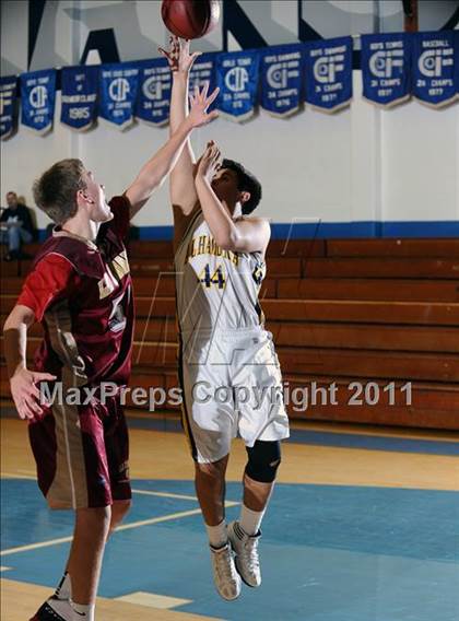Thumbnail 3 in La Canada vs. Alhambra (San Marino Tournament) photogallery.