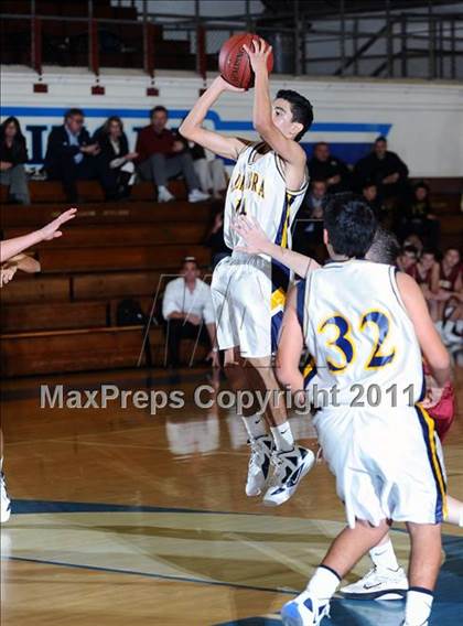 Thumbnail 2 in La Canada vs. Alhambra (San Marino Tournament) photogallery.