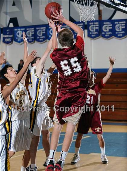 Thumbnail 3 in La Canada vs. Alhambra (San Marino Tournament) photogallery.