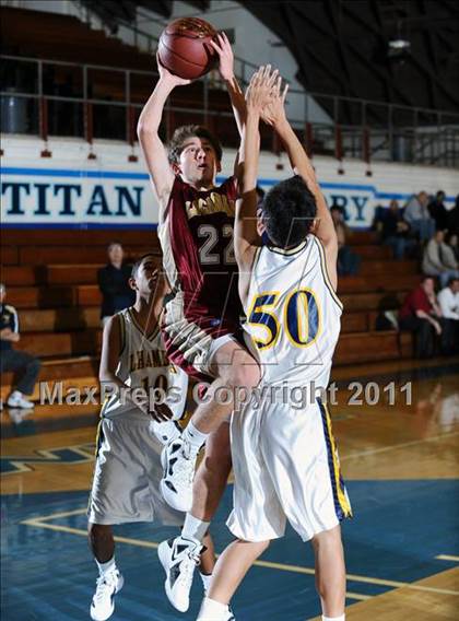Thumbnail 2 in La Canada vs. Alhambra (San Marino Tournament) photogallery.