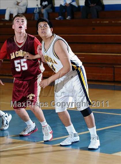 Thumbnail 2 in La Canada vs. Alhambra (San Marino Tournament) photogallery.