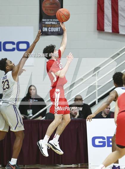 Thumbnail 2 in Montverde Academy vs. Mater Dei (Spalding Hoophall Classic) photogallery.