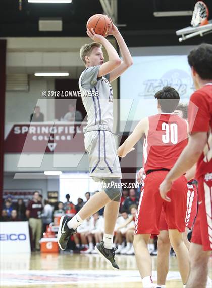 Thumbnail 2 in Montverde Academy vs. Mater Dei (Spalding Hoophall Classic) photogallery.