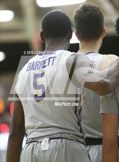 Thumbnail 1 in Montverde Academy vs. Mater Dei (Spalding Hoophall Classic) photogallery.
