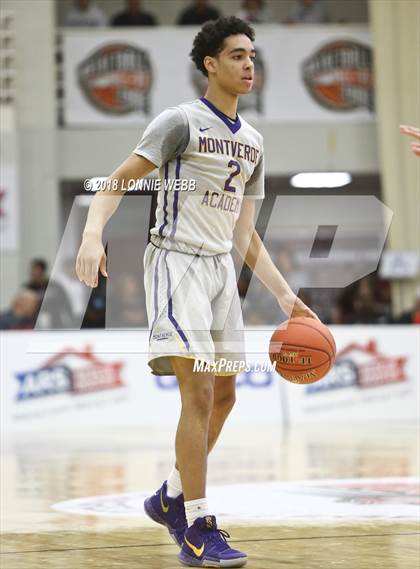 Thumbnail 3 in Montverde Academy vs. Mater Dei (Spalding Hoophall Classic) photogallery.