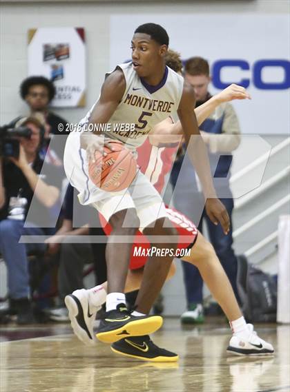 Thumbnail 3 in Montverde Academy vs. Mater Dei (Spalding Hoophall Classic) photogallery.