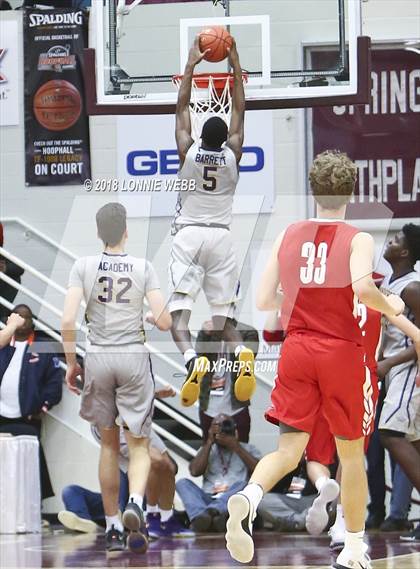 Thumbnail 1 in Montverde Academy vs. Mater Dei (Spalding Hoophall Classic) photogallery.