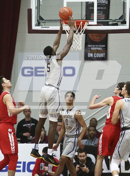 Thumbnail 1 in Montverde Academy vs. Mater Dei (Spalding Hoophall Classic) photogallery.