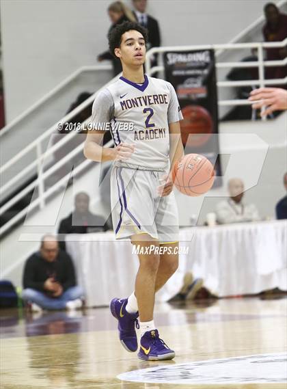 Thumbnail 1 in Montverde Academy vs. Mater Dei (Spalding Hoophall Classic) photogallery.