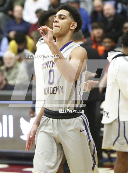 Thumbnail 2 in Montverde Academy vs. Mater Dei (Spalding Hoophall Classic) photogallery.