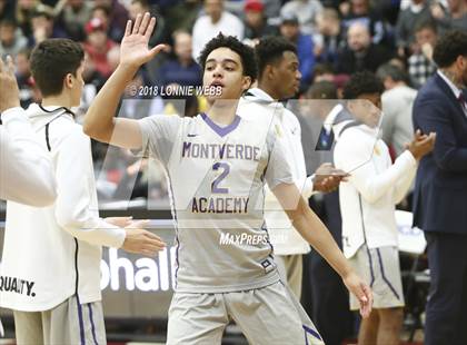 Thumbnail 1 in Montverde Academy vs. Mater Dei (Spalding Hoophall Classic) photogallery.