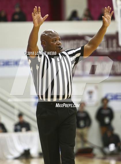 Thumbnail 2 in Montverde Academy vs. Mater Dei (Spalding Hoophall Classic) photogallery.