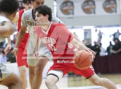 Thumbnail 2 in Montverde Academy vs. Mater Dei (Spalding Hoophall Classic) photogallery.