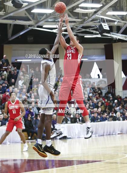 Thumbnail 3 in Montverde Academy vs. Mater Dei (Spalding Hoophall Classic) photogallery.