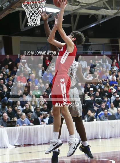 Thumbnail 2 in Montverde Academy vs. Mater Dei (Spalding Hoophall Classic) photogallery.