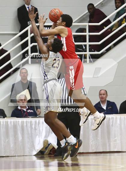 Thumbnail 3 in Montverde Academy vs. Mater Dei (Spalding Hoophall Classic) photogallery.