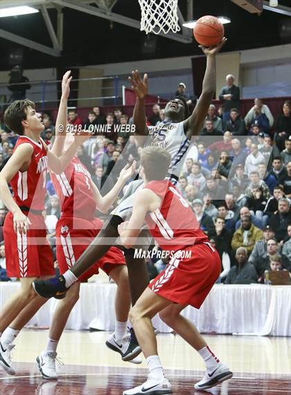 Thumbnail 1 in Montverde Academy vs. Mater Dei (Spalding Hoophall Classic) photogallery.
