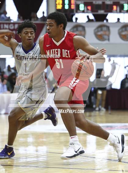 Thumbnail 1 in Montverde Academy vs. Mater Dei (Spalding Hoophall Classic) photogallery.