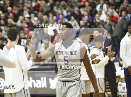 Thumbnail 3 in Montverde Academy vs. Mater Dei (Spalding Hoophall Classic) photogallery.