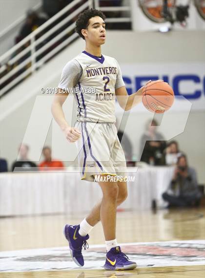 Thumbnail 2 in Montverde Academy vs. Mater Dei (Spalding Hoophall Classic) photogallery.