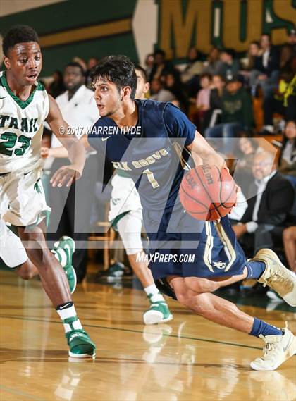 Thumbnail 2 in Elk Grove @ Monterey Trail photogallery.