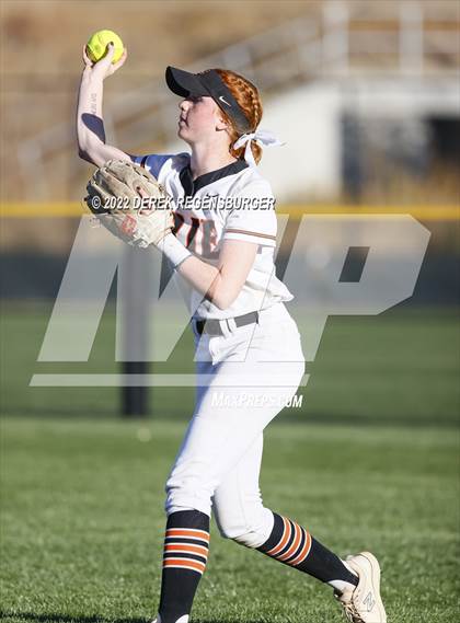 Thumbnail 2 in Fossil Ridge vs Erie (CHSAA 5A Quarterfinal) photogallery.