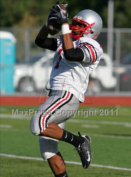 Thumbnail 1 in JV: Lincoln @ West photogallery.