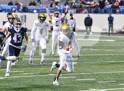 Thumbnail 2 in Pulaski Academy vs. Greenwood (AAA 6A State Final) photogallery.