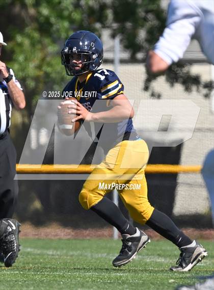 Thumbnail 2 in JV: Williamsville East @ Kenmore East photogallery.