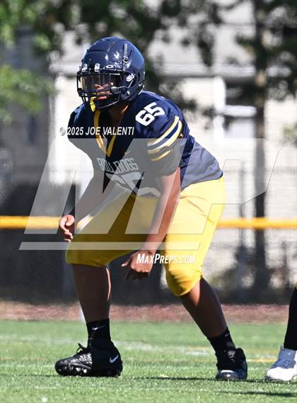 Thumbnail 2 in JV: Williamsville East @ Kenmore East photogallery.