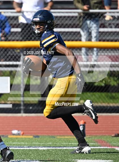 Thumbnail 3 in JV: Williamsville East @ Kenmore East photogallery.