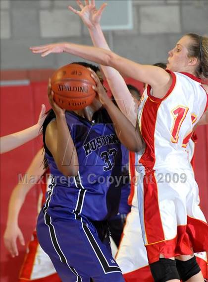 Thumbnail 3 in Marlborough vs. Woodbridge (CIF SS D3-AA Final) photogallery.