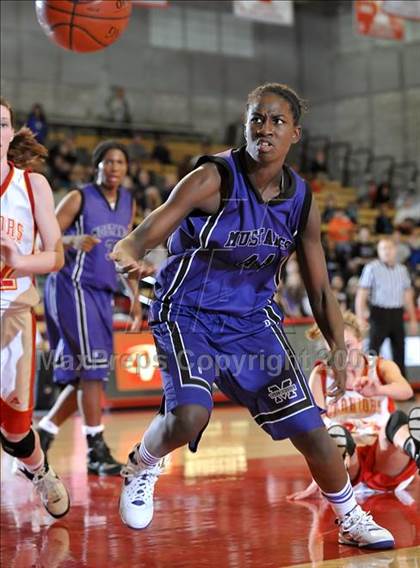Thumbnail 1 in Marlborough vs. Woodbridge (CIF SS D3-AA Final) photogallery.